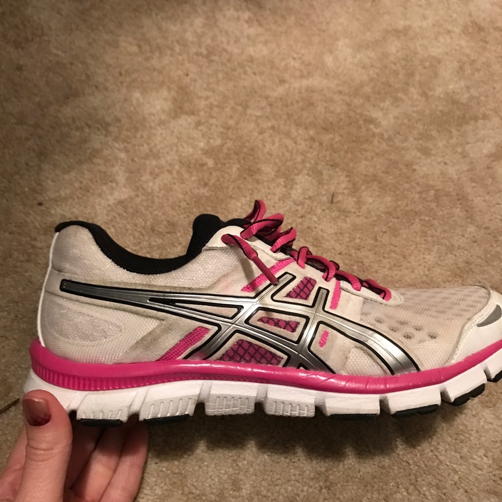 Women’s ASICS Gel-Blur 33 running shoe